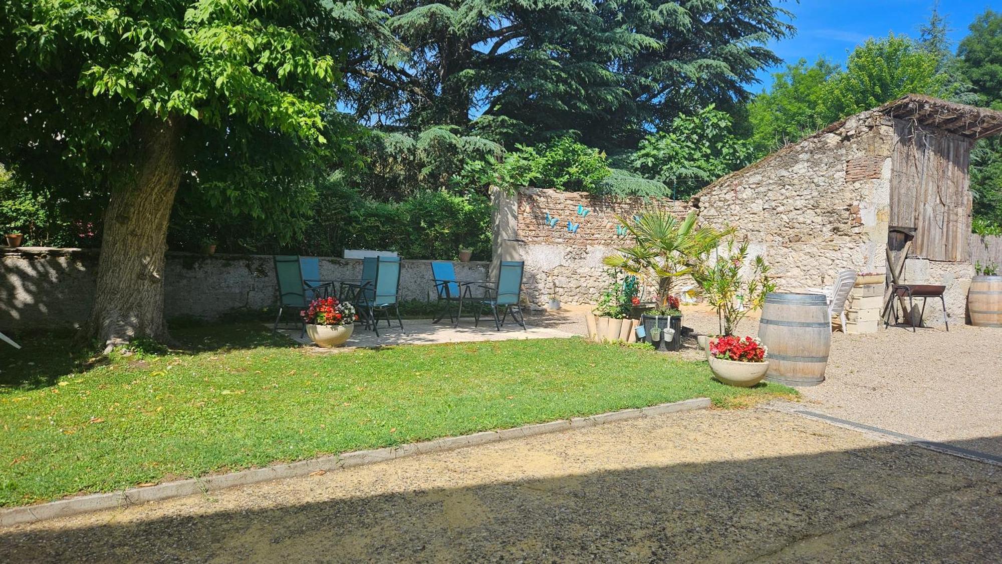 Chambres Et Gites Les Deux Chenes Pres De Bergerac Le Fleix Dış mekan fotoğraf