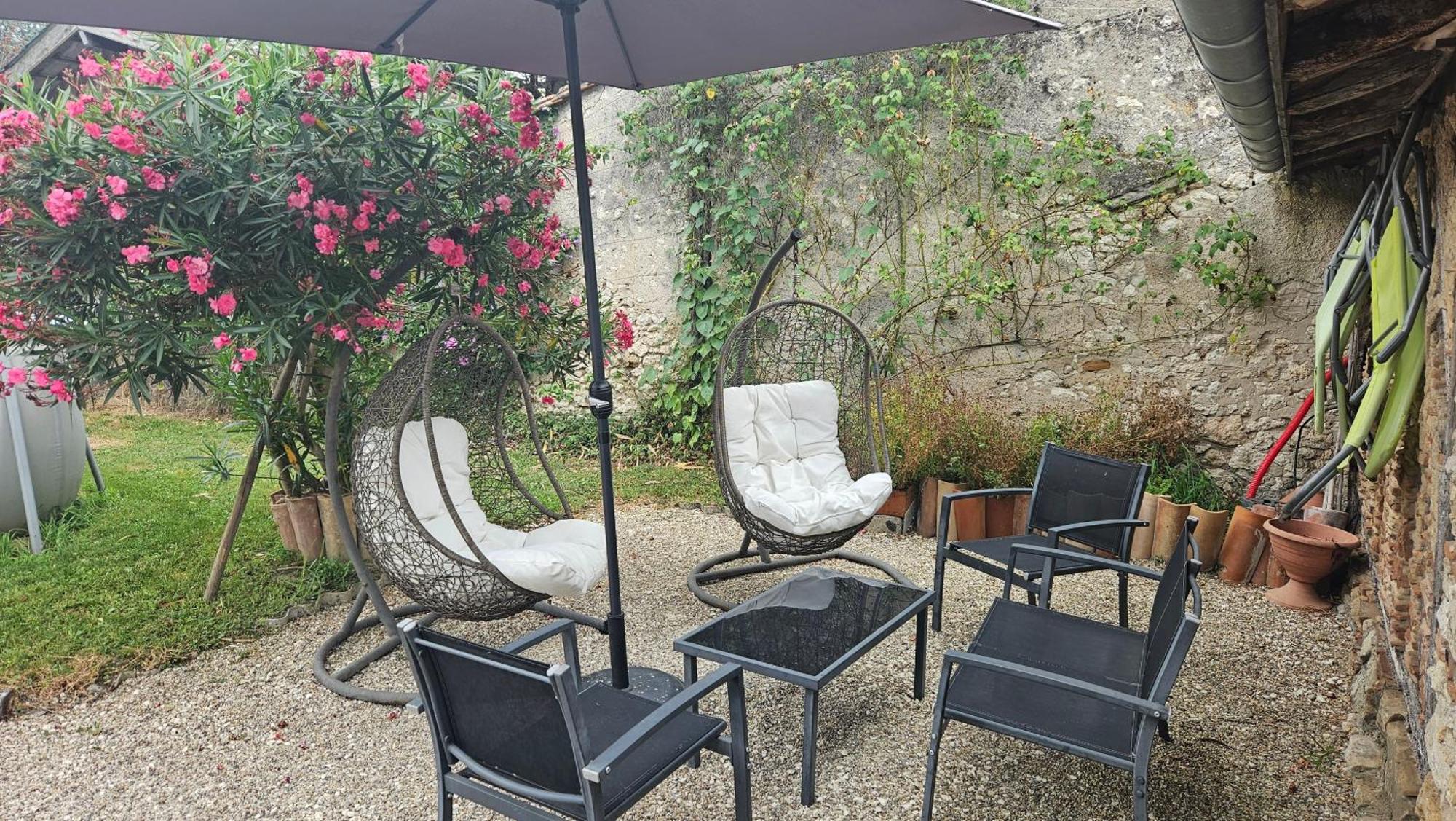 Chambres Et Gites Les Deux Chenes Pres De Bergerac Le Fleix Dış mekan fotoğraf